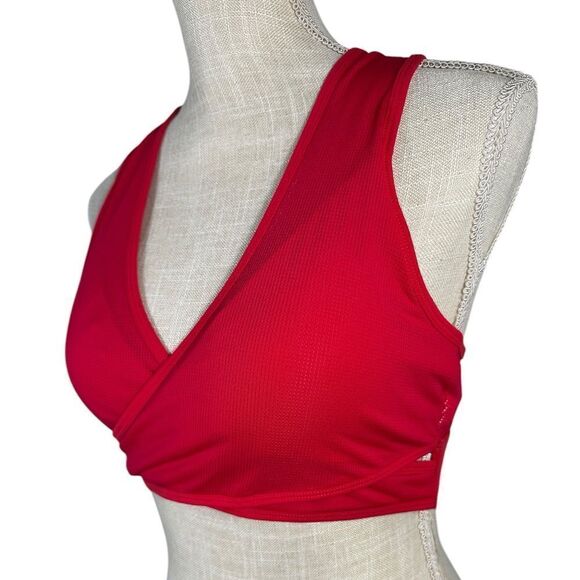 Fabletics Women’s Lipstick Red Faye Medium Impact Activewear Sports Bra II - Picture 4 of 8